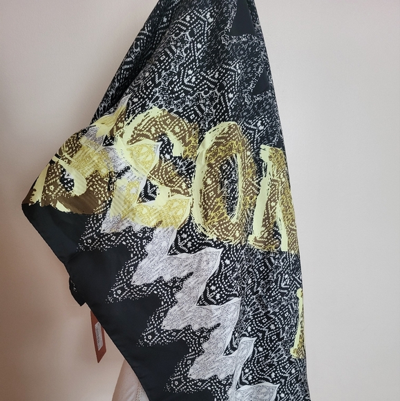 Missoni Abstract Print Name Silk Scarf Foulard, 35 Inch Square, NWT - Picture 3 of 10
